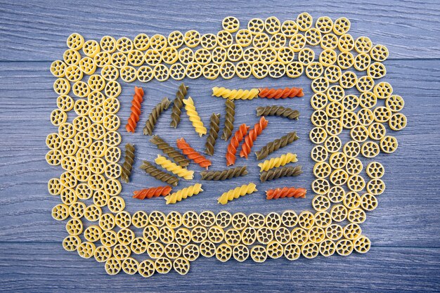 haftowany wzór w ramce